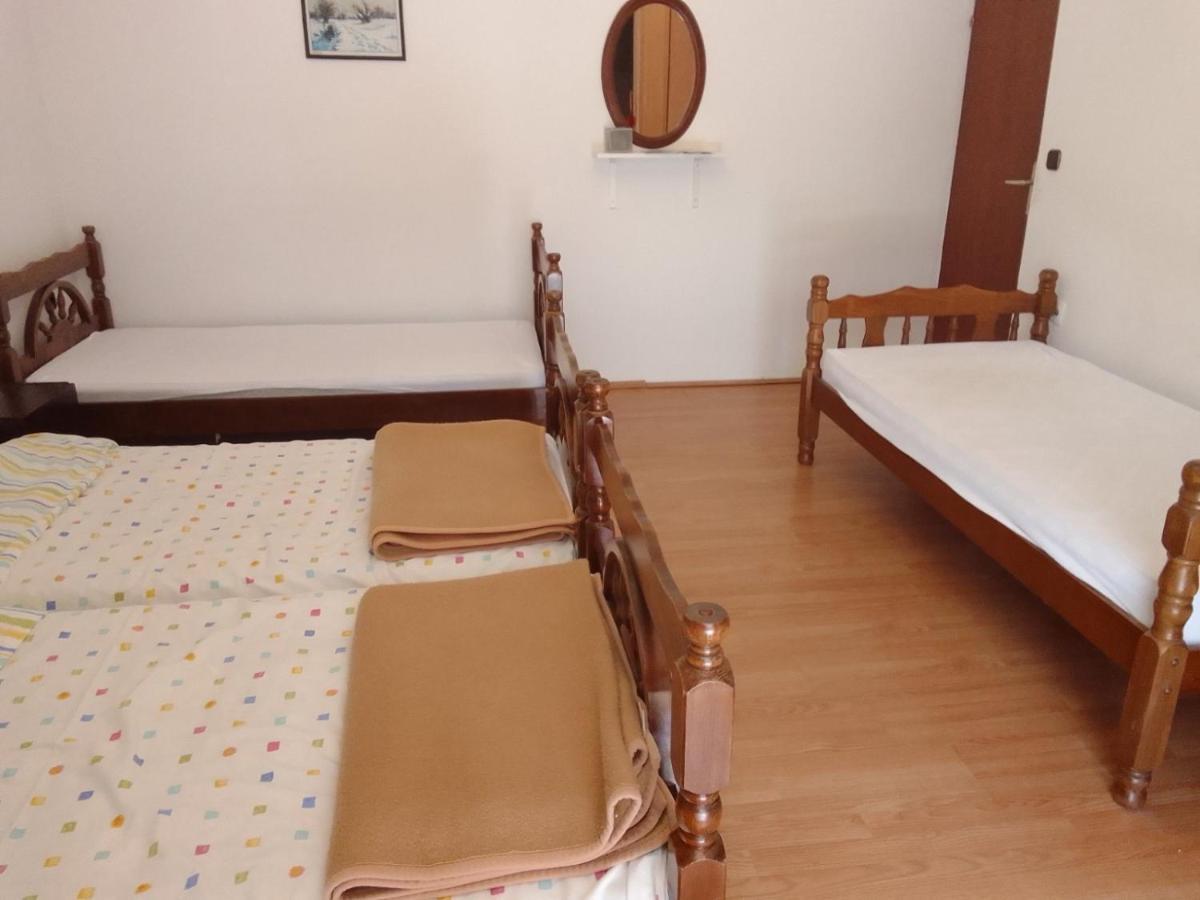 הרצג-נובי Guesthouse Djurisic מראה חיצוני תמונה