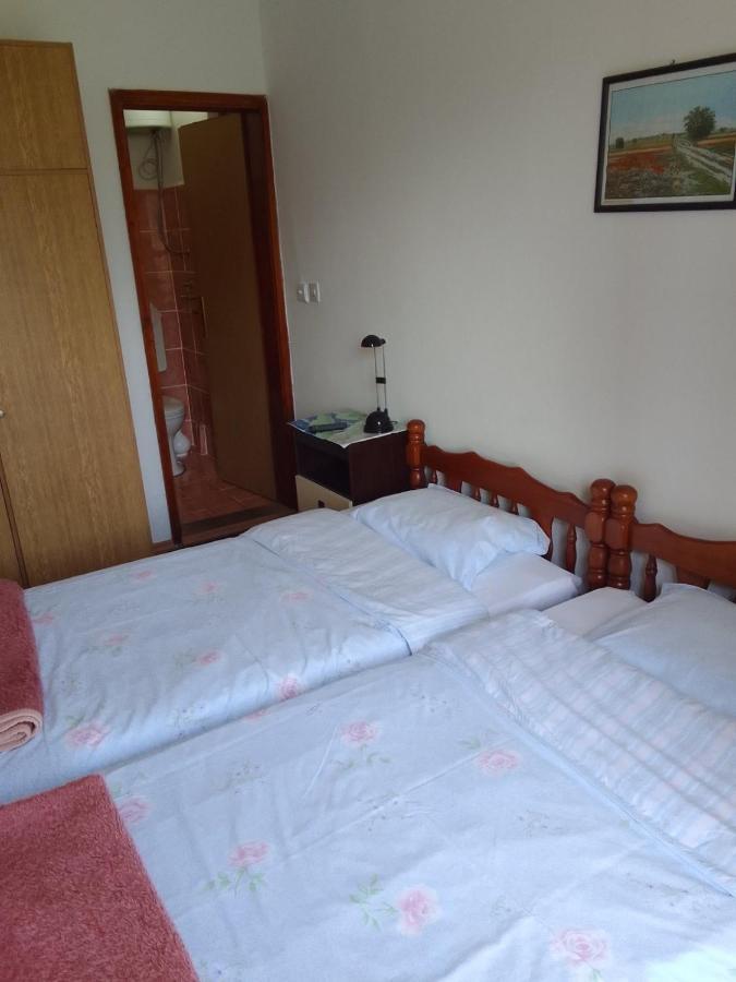 הרצג-נובי Guesthouse Djurisic מראה חיצוני תמונה