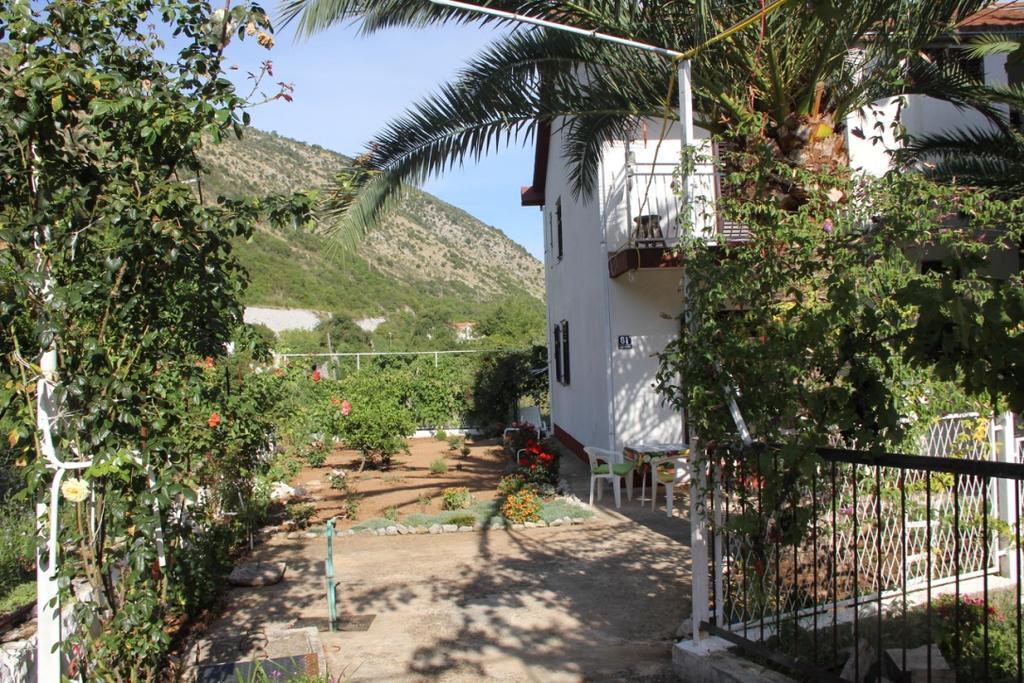 הרצג-נובי Guesthouse Djurisic מראה חיצוני תמונה