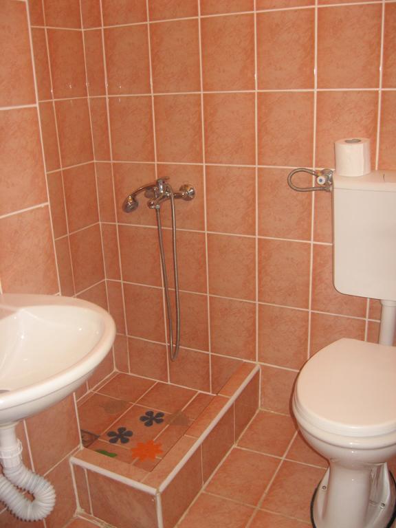 הרצג-נובי Guesthouse Djurisic מראה חיצוני תמונה